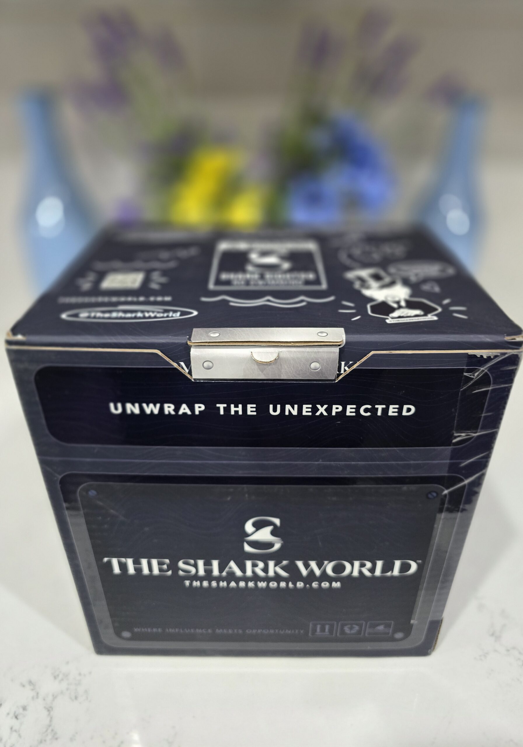 TheSharkWorld_p1